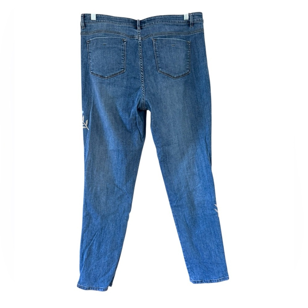 J. Jill Blue Straight Leg Jeans Floral Embroidery - Picture 5 of 7